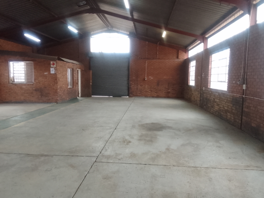 To Let commercial Property for Rent in Oos Einde North West